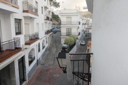 Vi över gatan från övre hall